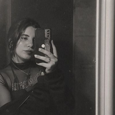 AzulLamela's profile picture. .