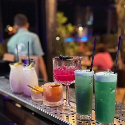 اگه تا حالا غذاتو بدون اینکه عکس بگیری خوردی، احتمالا اینجا نبودی.☕