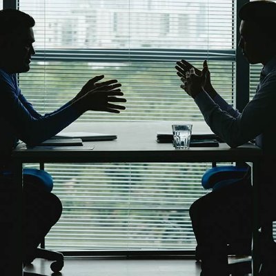 uZaaKarA's profile picture. کسی امر پر باہمی گفتگو، کسی مسئلے یا معاملے پر آپس میں بات چیت یا بحث کرنا، باہم ذکرکرنا، مباحثۃ