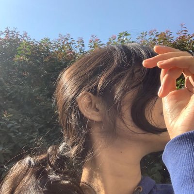 tanyaoberoi_'s profile picture. My guardian angel fuckin drinks
igdtuw'27