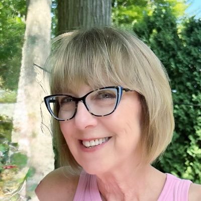 Yellow Dog Democrat born in OH, UAW, Free Ukraine, No Authoritarianism, Racism, or White Nationalism. Hater of liars. Drama free life if I stay away from here.