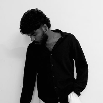 catioo_yt's profile picture. study now. love later ✌🏻