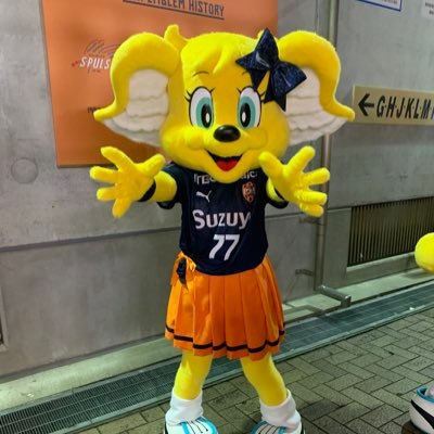 静岡(21歳) エスパルスサポーターです🥰 高橋祐治選手・矢島 慎也選手・乾貴士選手が好きです!! エスサポの方と仲良くなれたら嬉しいですඉ ̫ඉ ミセスが大好きです- ̗̀ 🍏 ̖́-その辺の変人ナースです💉