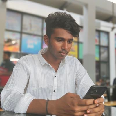 uzumakiragul's profile picture. 