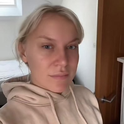 Am a legit sugar momma from USA 🇺🇸 i need a loyal,kind and trustworthy sugar baby to spoil financially dm me on telegram through the link below