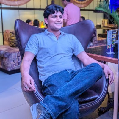 CsAyushr's profile picture. 