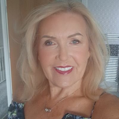 Love the Belfast Giants. Enjoy walking for miles listening to good tunes, sunshine and interesting company and conversation. TBI survivor.