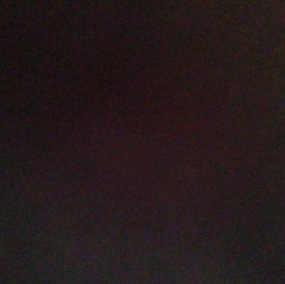 مصورة ومصممة جرافكس وراويه قصص ومحبة البرامج الواقعية