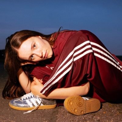 Primeira fonte (mas não a única) sobre a cantora e compositora norueguesa Sigrid no Brasil.