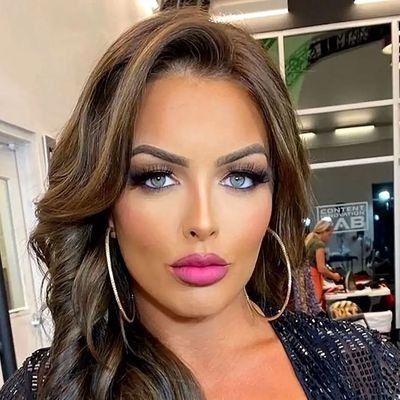 Former WWE Superstar l Former NXT WOMEN Champ l WBFF Bikini World Champ '14 l Check out my VIP fan Page
