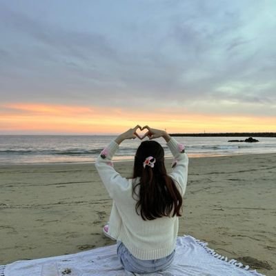 GraakNishu's profile picture. Nishu