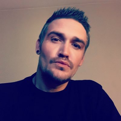 I fight homophobia; from the left & the right | 🇺🇲🇵🇱 | Independent moderate; people over party | Follow for common sense takes; a gay man’s view | 🐈⬛🐩