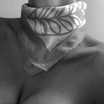 Elegant. Creative. Unapologetically sensual. I’m her, with a refined touch. Do you wanna know my powers?