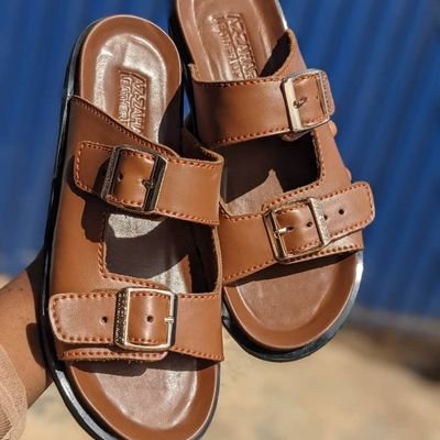 YorubaHausagyal's profile picture. Yoruba |Entrepreneur| a female Cordwainer👞🥿👠👡| Wizkid🦅| Ronaldo| Hala Madrid| man is nothing without vawulence!😎