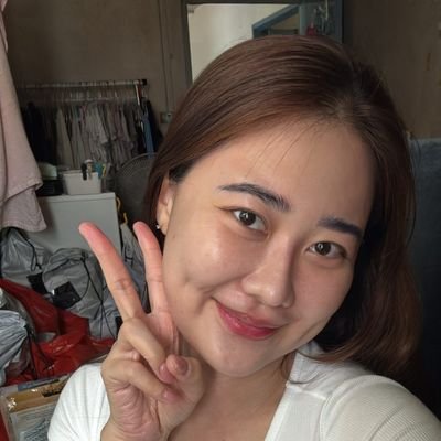 GladysDGav41517's profile picture. Jewelry is the most transformative thing you can wear,, I love to wear jewelry and makeup vendor 💄💄💕💕