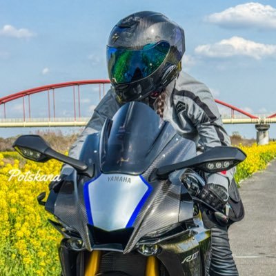 R1M とのYoutubeマイペースに更新中→ https://t.co/GhQSn2xczc ♡WR250R/171cmデカ女/MotoGP/プロレス/オタク気質で食べるのが大好きです!DMが追いきれません、ご了承ください🐈
