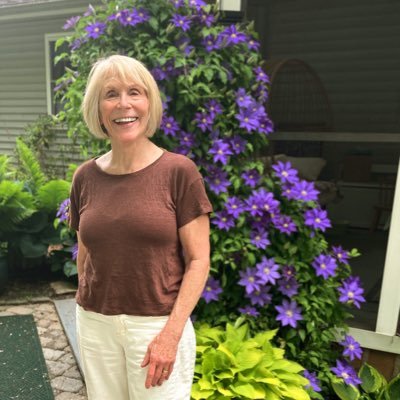 hildym's profile picture. Ask who benefits..