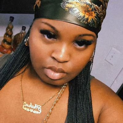 #31 (Big Fine )
25mm Minks 5 Different styles
#TooMuchMinks 🛍 Rip Mama 💔🕊