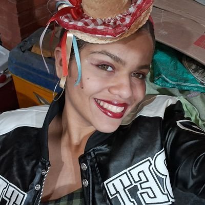 valentina__rosa's profile picture. vou passar na eear