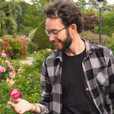 Entrepeneur et Youtubeur nutrition depuis 7 ans (Terrain Bien-être 66k abonnés).
Militant auprès de @generationaulas