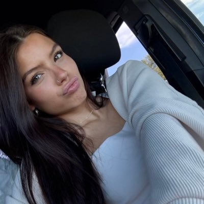 StrictCruel findom 👠fetishist lady \ here to own you and your wallet 💳 Dm with your tribute $30 l So I can manipulate and control your life😈