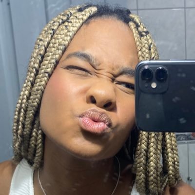 adm ufes • aqui não é lugar de me levar a sério (só um pouco)