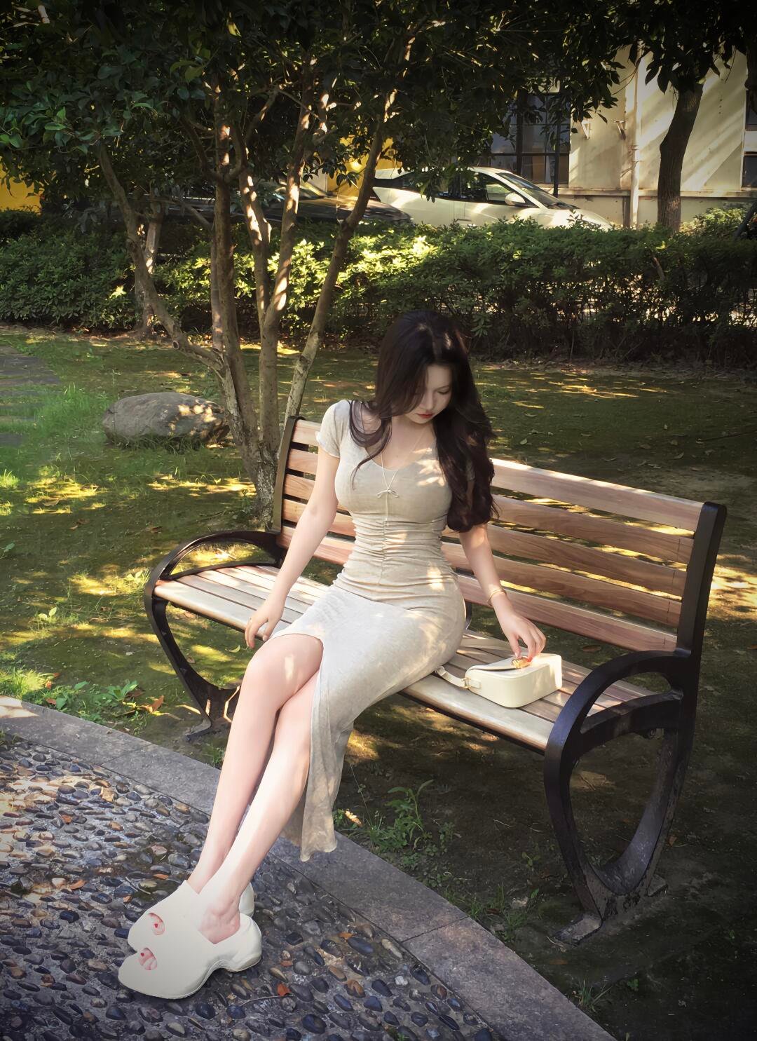 I'm 38 years old and single, can you be my friend?