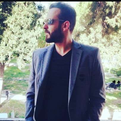 #Anayasa'nın #ilk4maddesi, #42ve66. maddesiyle birlikte, resmi #dil sadece #Türkçe kırmızı çizgimizdir 🇹🇷 #FreeUyghurs #Beşiktaş 🇹🇷͜͜͡͡✯