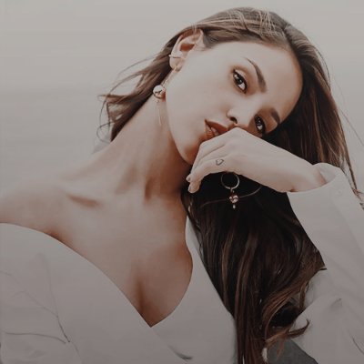 brideofthestorm's profile picture. Reina de los cielos y guardiana de los votos sagrados.