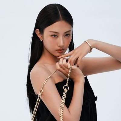 MEOVV (gawon) • pawmpawm 🐾
BABYMONSTER (rora) • monstiez ❤️
BLACKPINK • blink 🖤🩷
✨my meow shines like the dawn✨ • A20MAY (shijie; kat) • ADP (youngseo) 🤍