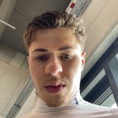 valentinbuilds's profile picture. 19 | Documenting my Journey