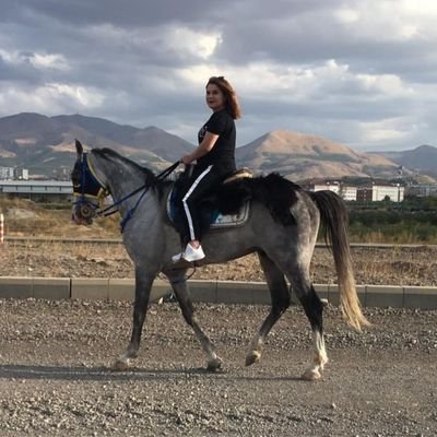 🤘Ne mutlu Türküm diyene🤘🇹🇷🇹🇷
“Dedim ya… Eylüldü. Savruluşu bundandı kimsesizliğimin…”