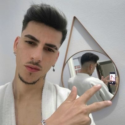 californnianboy's profile picture. Vivendo um dia de cada vez 🔥 
https://t.co/qNj3TTzRiQ