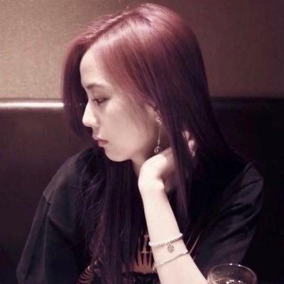 7kIsira0103's profile picture. 