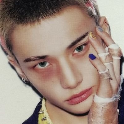 {Stray Kids STAY or none}
✧INFT, SKZ ultimate; ✧SKZ Idays Milano 120724 - dominATE Roma 300725✧
moon to my bae: @bangcchan_
☆current obsession: AFTG ☆