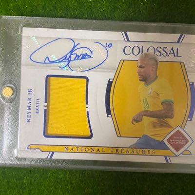 サッカートレカ垢 /低予算で細々と集めてます /Brasil🇧🇷とspursが好き/アイドルはネイマールで応援してる選手はリシャルリソン