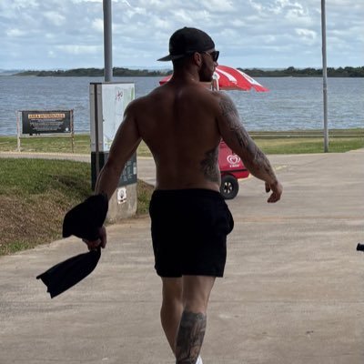 BrunoRamos73083's profile picture. trabalho, treino e falo até cansar.
