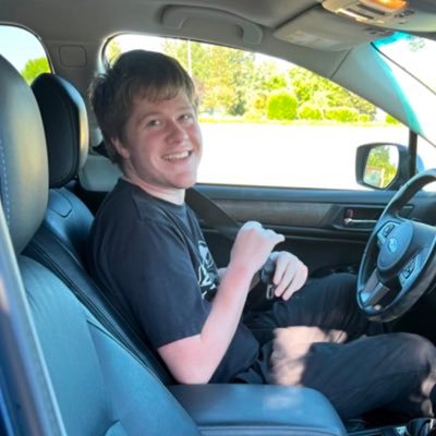 Kapucinski's profile picture. 🎥 Creator & Entertainer | Gamer 🎮 ✨ Fashion • Anime • Art | 23 🚀 Sharing my journey one step at a time