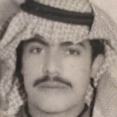 مهتم بأنظمة الطيران المدني والتدريب ومساعد مدير عام معهد الإحتراف الفني سابقاً
