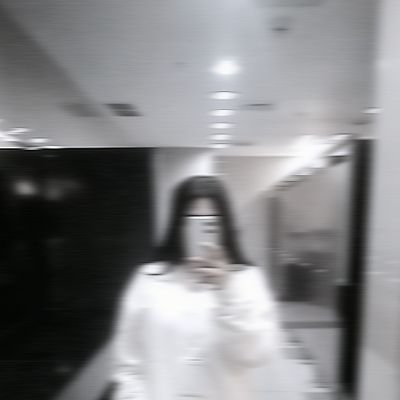 lonewolfgrrr's profile picture. 