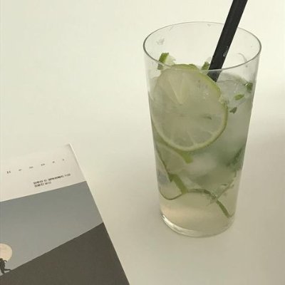 _ying17's profile picture. Tất cả những gì tôi làm là để tìm lại khoảng thời gian thoải mái trong những buổi chiều tuổi thơ