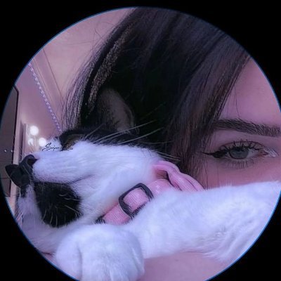 emira298294's profile picture. La paix intérieure avant tout ☮️