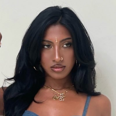 larasraaj's profile picture. that one oomf who is insane about lara