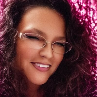 ImaHappyHippie's profile picture. ♏Mom to 2 adults/2 doggos. Gramma to 7. Amateur Photographer, Arts&Crafter, Painter, Upcycler. #FlyHighCarrotTop🧡 RIP Momma & Bruiser💙💚🌎♻️🕉️☮️💜