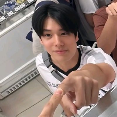 jirawhipped's profile picture. i love my meow meows