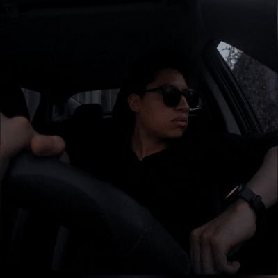 RicardoNzV26's profile picture. Feliz, pero no mucho xD