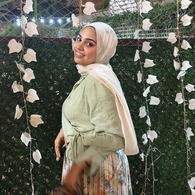 أَنتَ وَلِيِّي فِي الدُّنْيَا وَالْآخِرَةِ تَوَفَّنِي مُسْلِمًا وَأَلْحِقْنِي بِالصَّالِحِينَ
Pharmacist
