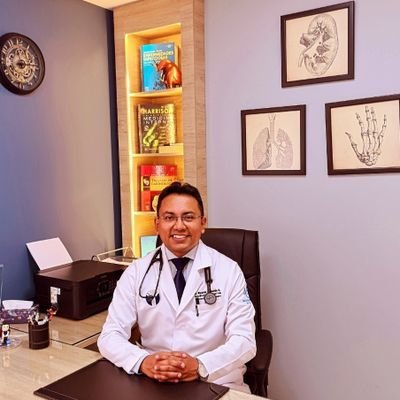 #InternalMedicine👨🏽⚕, MSc #AutoimmuneDiseases by @UniBarcelona ex-fellow of @hospitalclinic - @MAS_Clinic Professor of Medicine at the @lacentralec 🩺