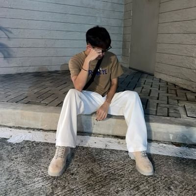 xecaes's profile picture. Jangan terlalu dekat