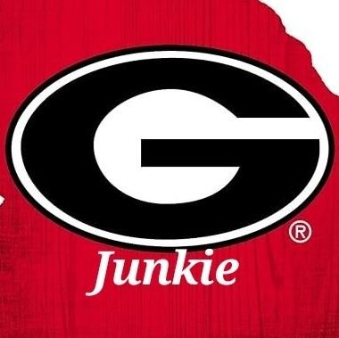 5 ⭐️ College Football Junkie 🏈 🏆🏆 🏈
#UGA #GoDawgs